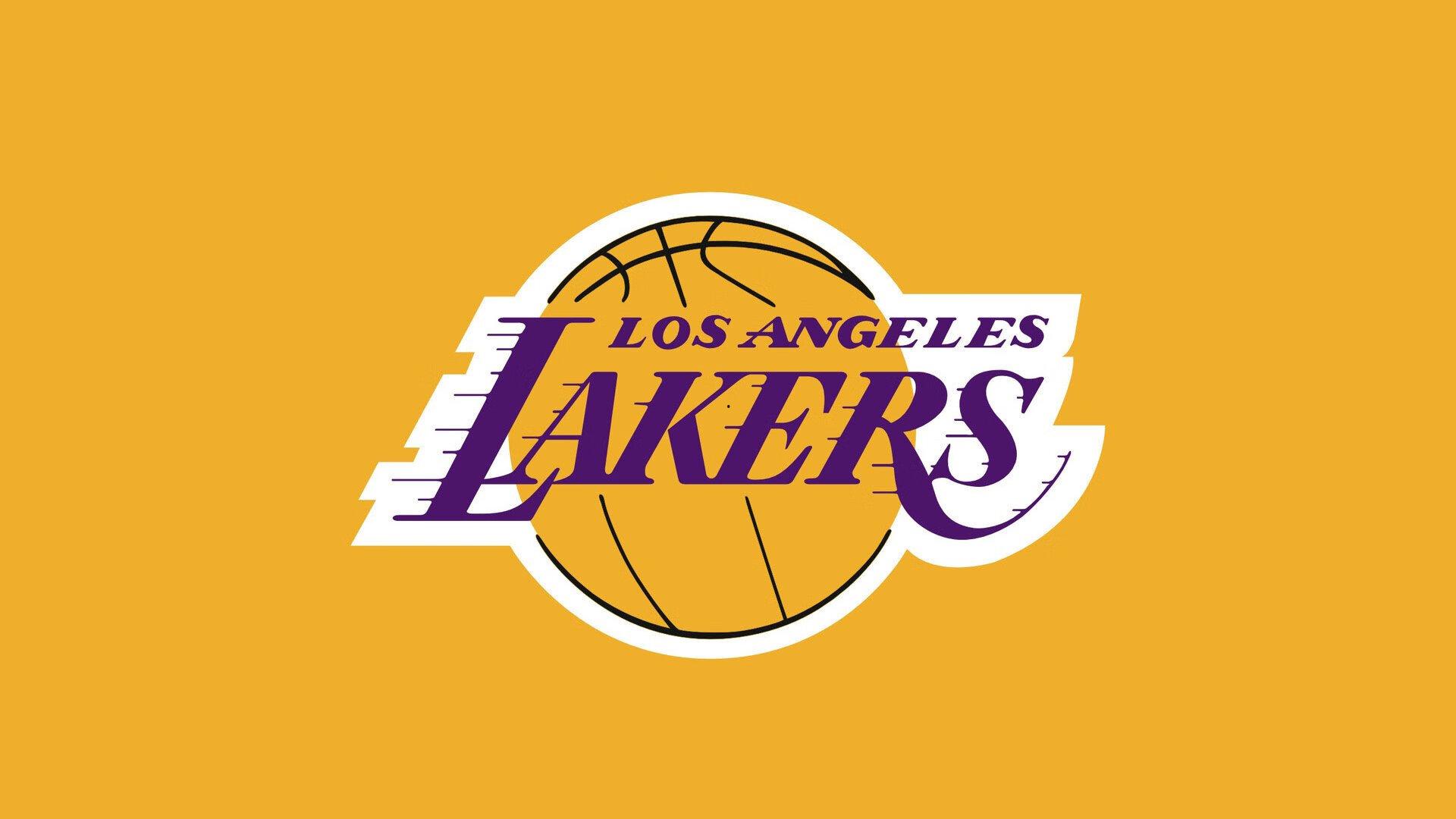 篮球教练场外风波引争议 家庭纠纷波及职业形象引发行业反思